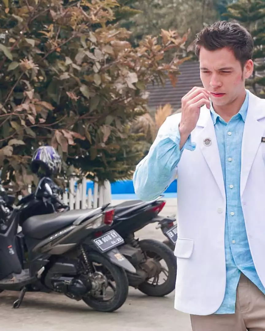 stefan jadi dokter di sinetron © Instagram stefan jadi dokter di sinetron © Instagram