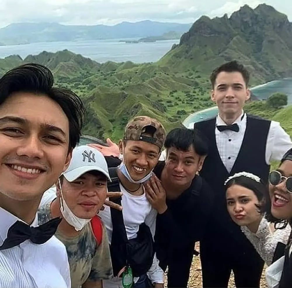 stefan jadi dokter di sinetron © Instagram stefan jadi dokter di sinetron © Instagram