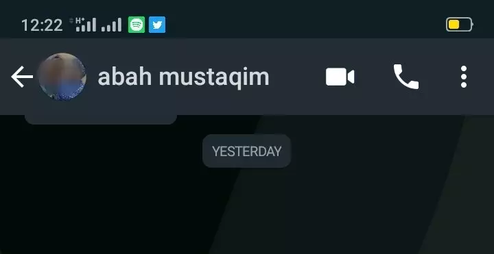 Nama kontak ayah di HP © berbagai sumber