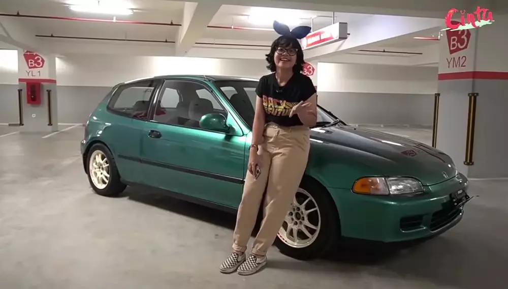 Deretan seleb berusia muda yang hobi utak-atik mobil klasik berbagai sumber