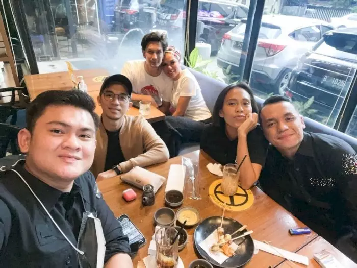 potret persahabatan nikita mirzani dan dimas beck © Instagram