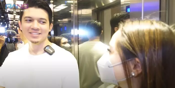 Momen Nagita Slavina jenguk anak Zaskia Sungkar © YouTube