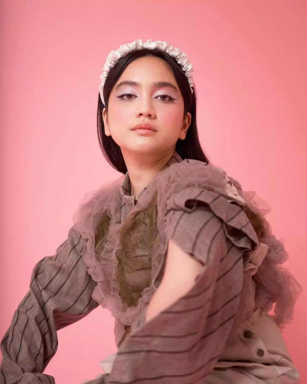 Potret 10 mantan artis cilik bermakeup tebal © 2021 brilio.net Potret 10 mantan artis cilik bermakeup tebal © 2021 brilio.net