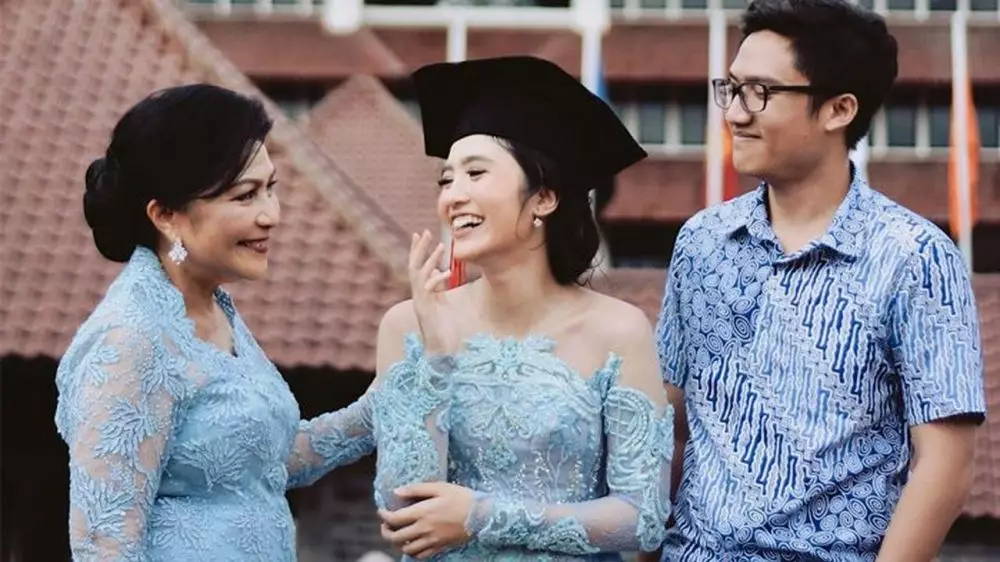 febby rastanty dengan sang adik Instagram