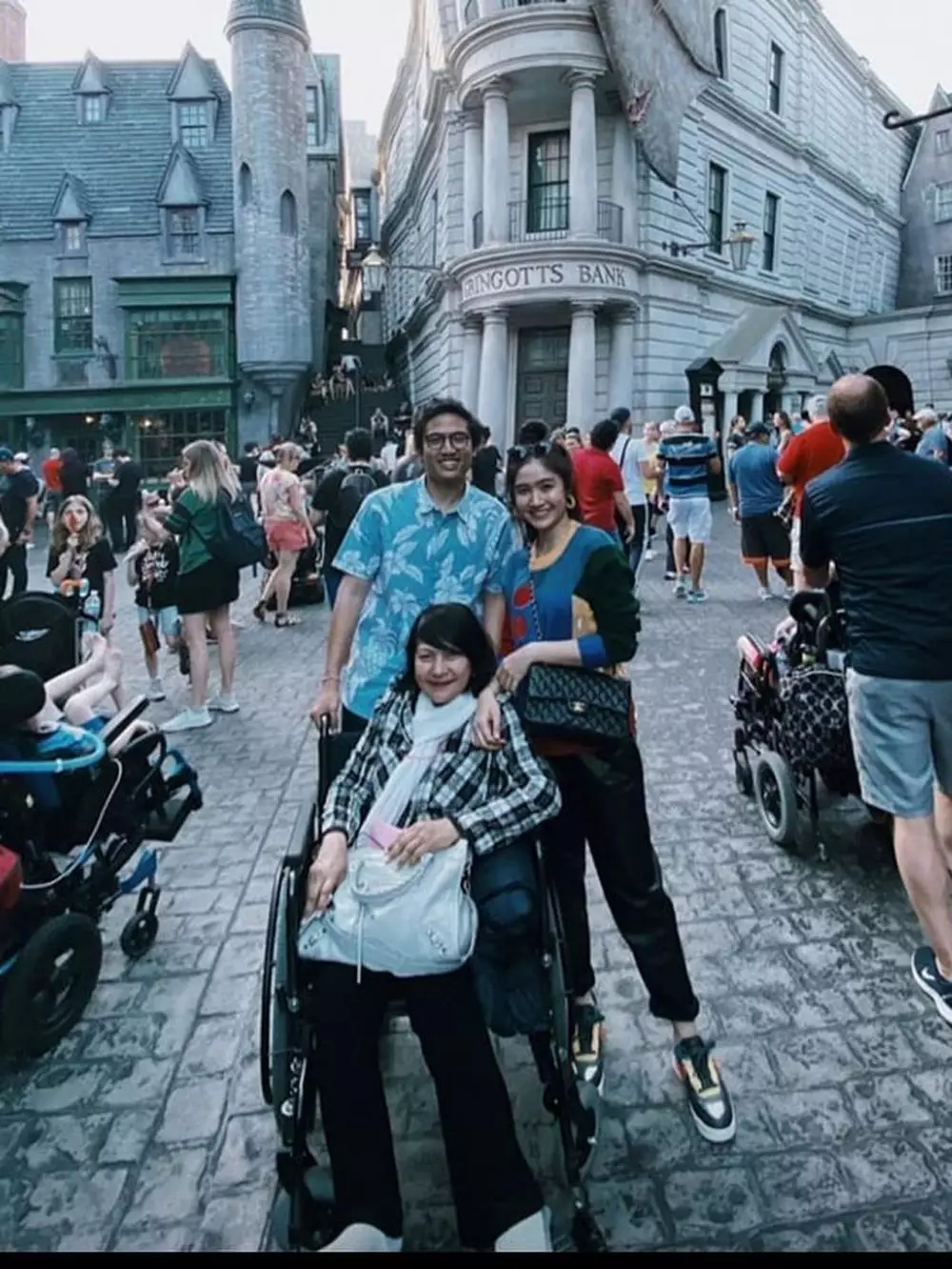 febby rastanty dengan sang adik Instagram