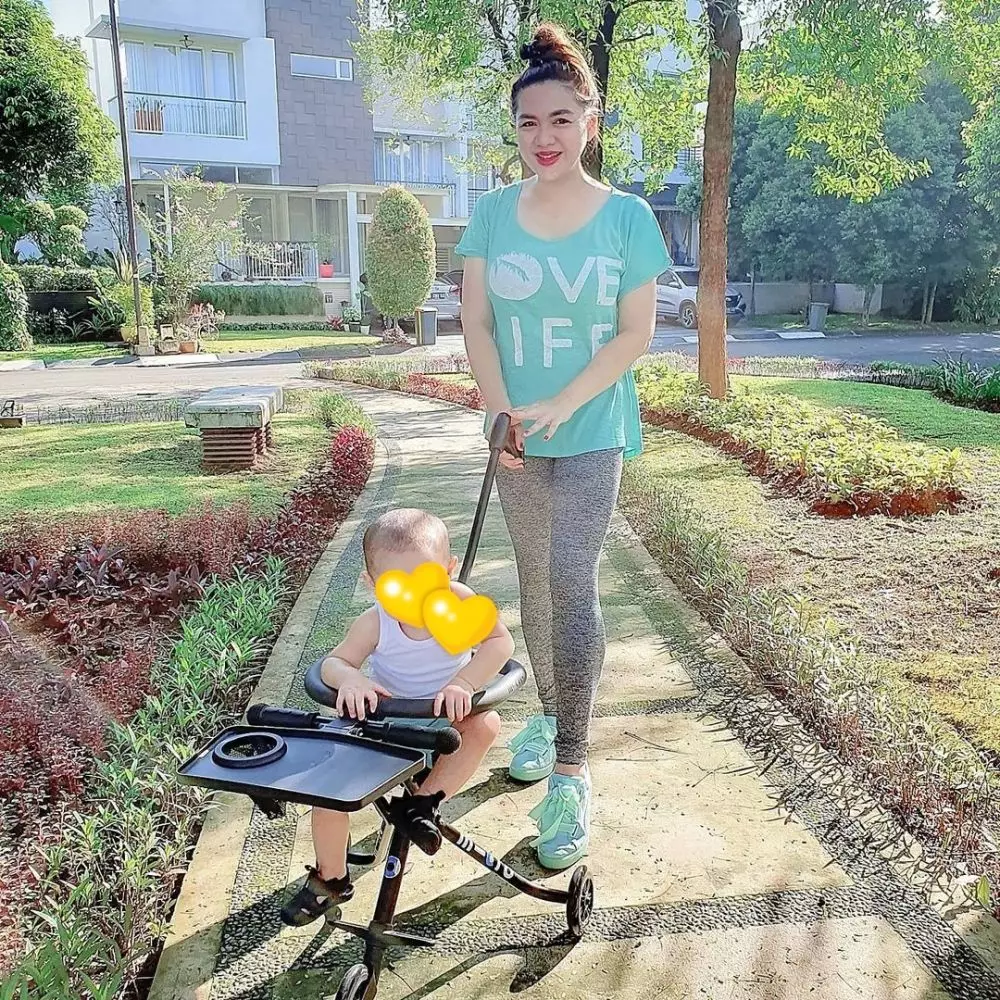 potret terbaru vicky shu usai diet © Instagram