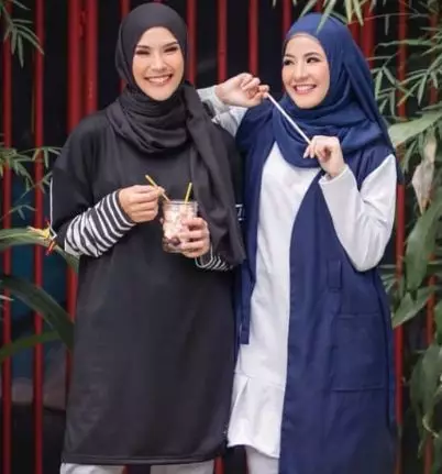 Gaya hijab Zaskia Mecca Instagram Gaya hijab Zaskia Mecca Instagram