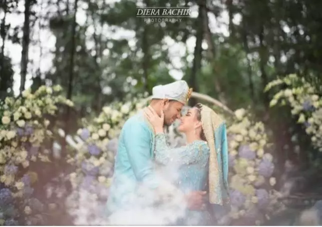 Seleb menikah pakai adat Minang Instagram