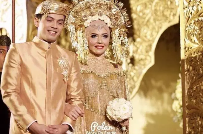 Seleb menikah pakai adat Minang Instagram