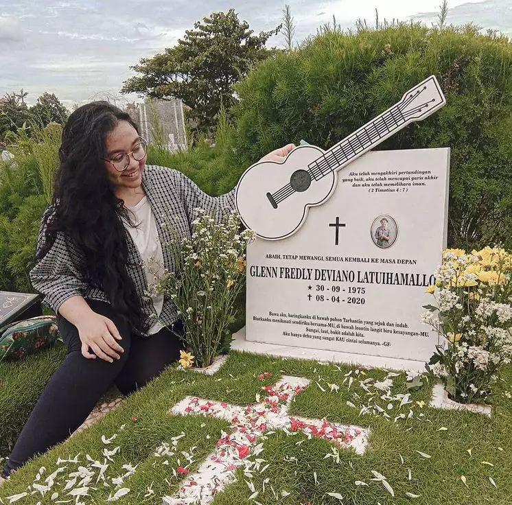  Momen Kasih di Hari Putih © berbagai sumber