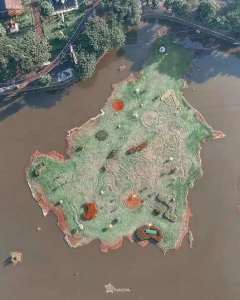 fakta taman mini indonesia indah Berbagai sumber