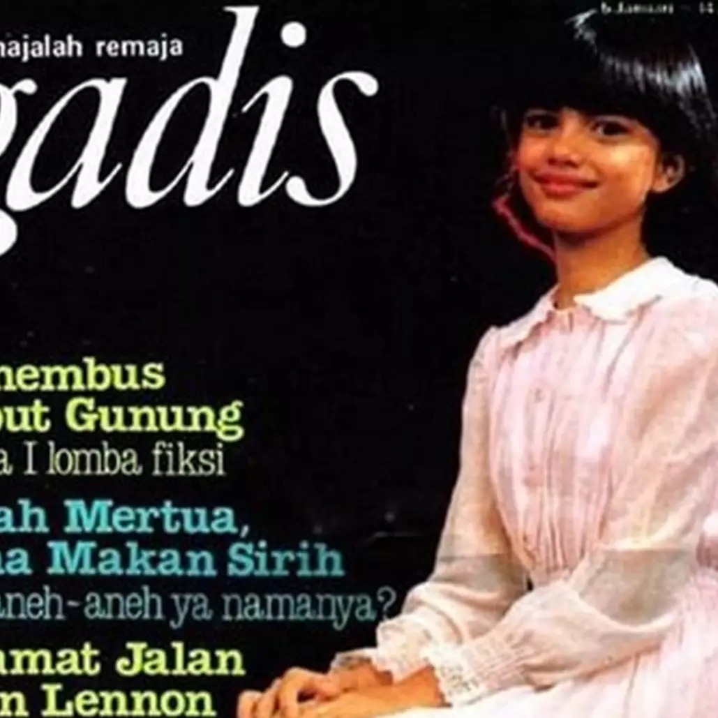 8 Pesona Yanti Isfandiary, dulu model era 80-an kini istri menteri