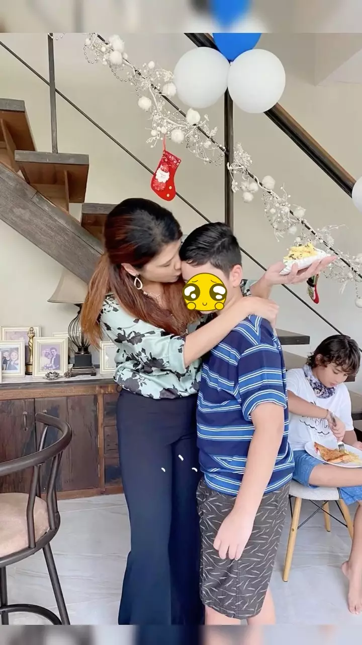 gaya fashion seleb cantik saat momong anak © 2021 brilio.net