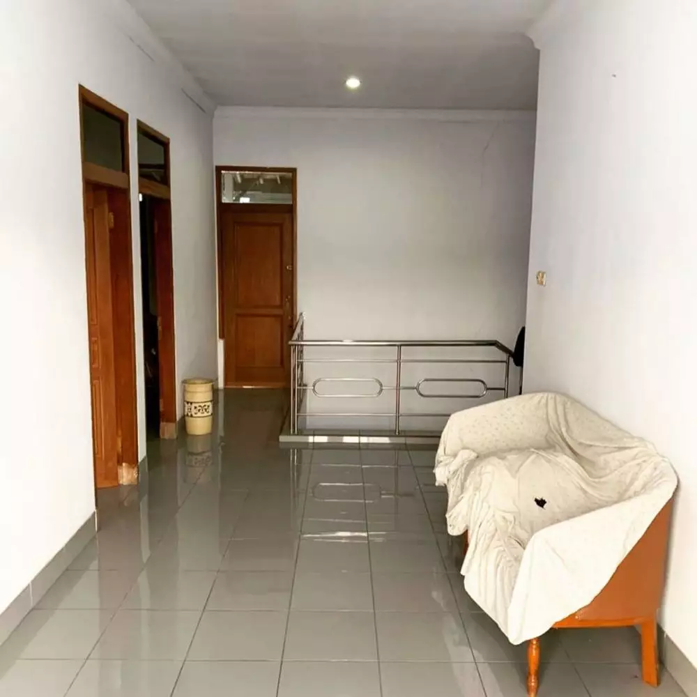 penampakan rumah masa kecil Cita Citata yang akan dijual © 2021 brilio.net penampakan rumah masa kecil Cita Citata yang akan dijual © 2021 brilio.net