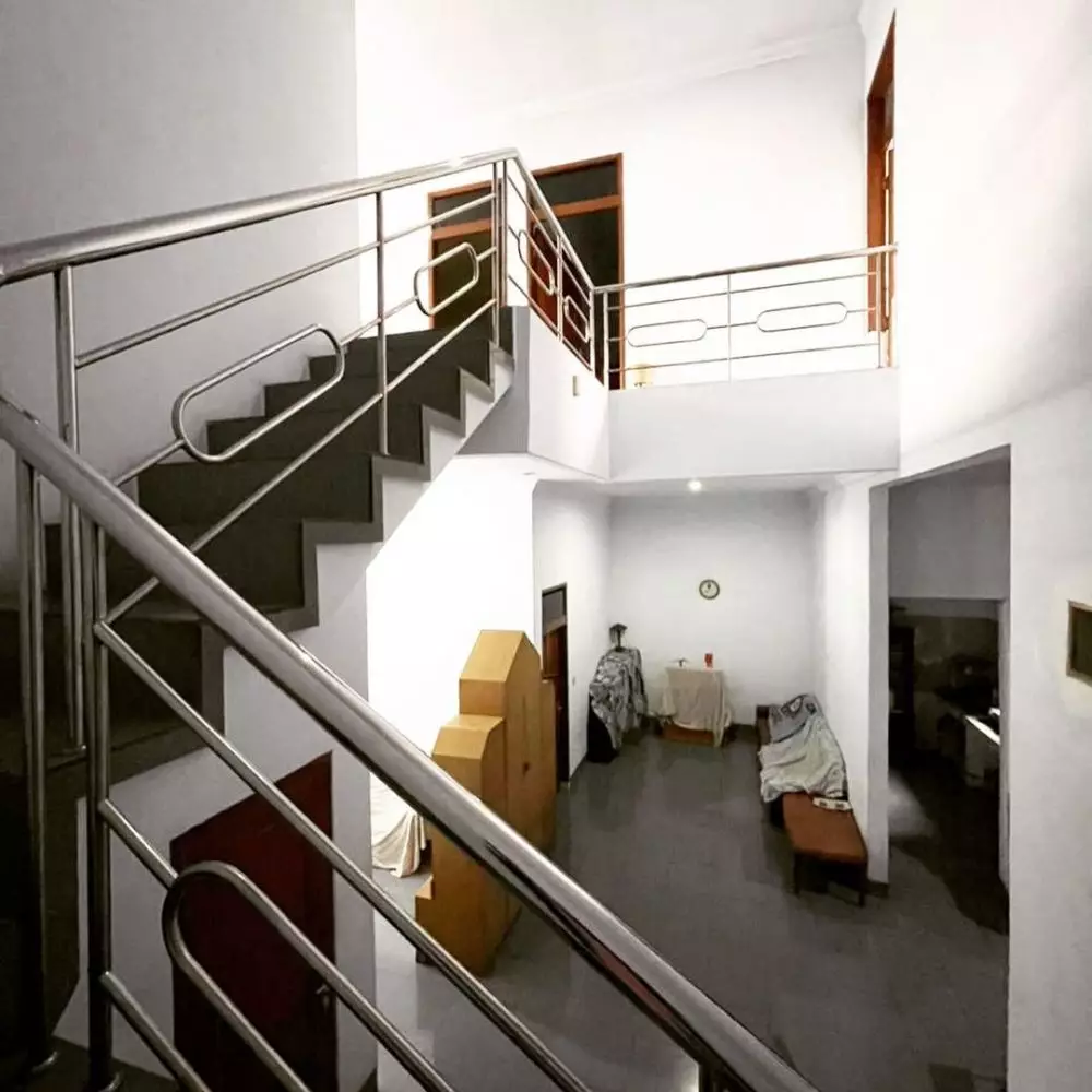 penampakan rumah masa kecil Cita Citata yang akan dijual © 2021 brilio.net penampakan rumah masa kecil Cita Citata yang akan dijual © 2021 brilio.net