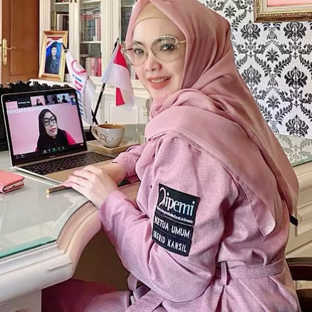 seleb jadi istri menteri © 2021 brilio.net