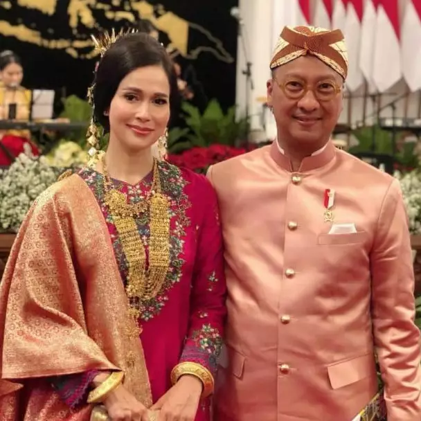 Lama tak terdengar kabarnya, 4 seleb ini menjadi istri menteri