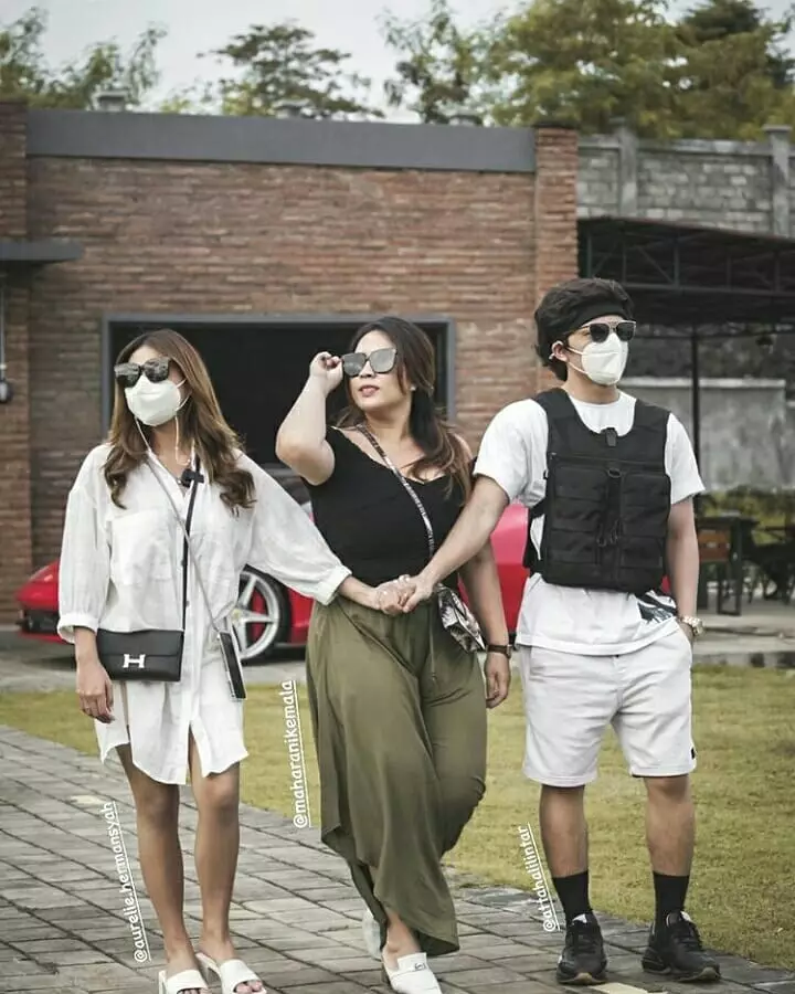 atta aurel naik helikopter © Instagram atta aurel naik helikopter © Instagram