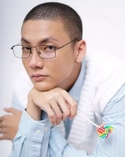 Pesona Adam Rosyadi Instagram/@adamrxsydi Pesona Adam Rosyadi Instagram/@adamrxsydi