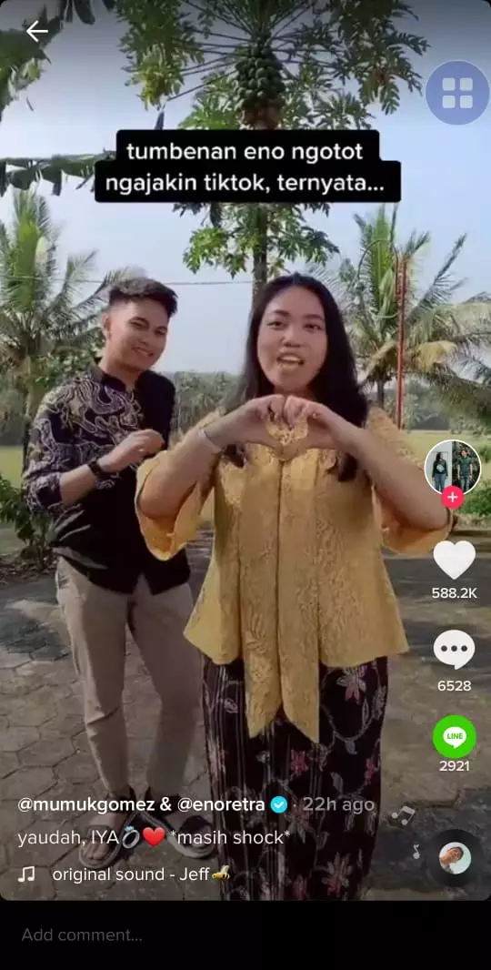 Momen Mumuk Gomez dilamar kekasih dari berbagai sumber Momen Mumuk Gomez dilamar kekasih dari berbagai sumber