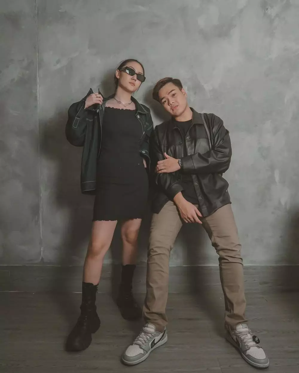 momen mesra Jeje Soekarno bareng kekasih baru dari berbagai sumber momen mesra Jeje Soekarno bareng kekasih baru dari berbagai sumber