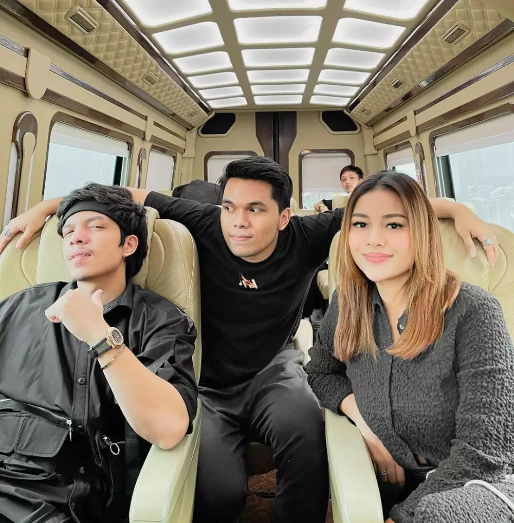 seleb jadi obat nyamuk sang kakak © 2021 brilio.net