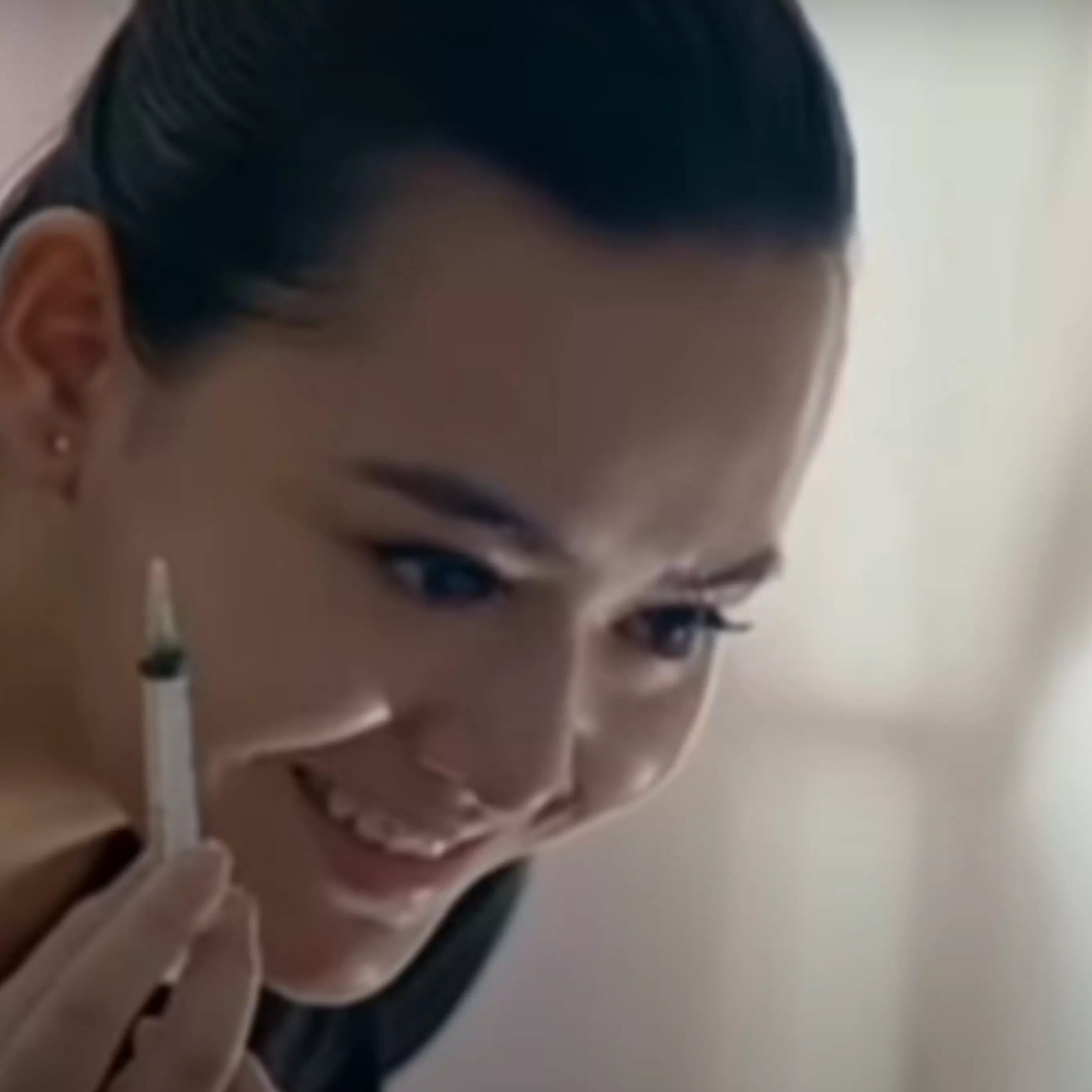 14 Film dan series yang dibintangi Amanda Manopo, bukti aktris top