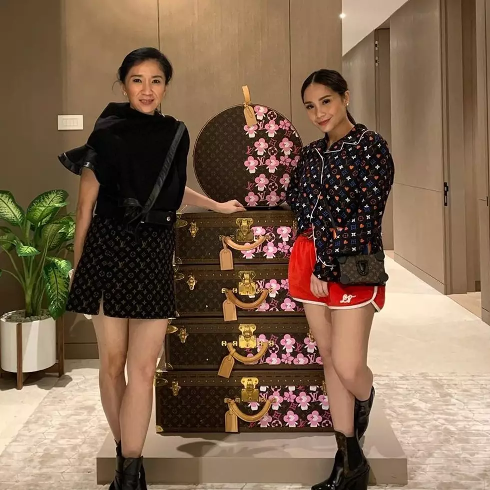 6 Momen Nagita Slavina hadiri acara brand Louis Vuitton, kece maksimal