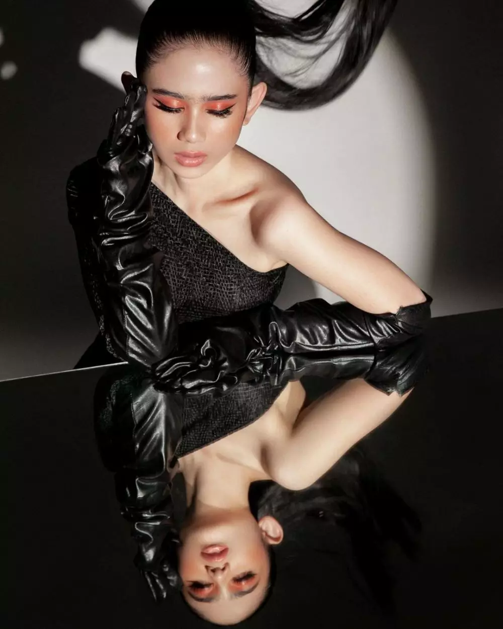 potret Tissa Biani bermakeup tebal © 2021 brilio.net