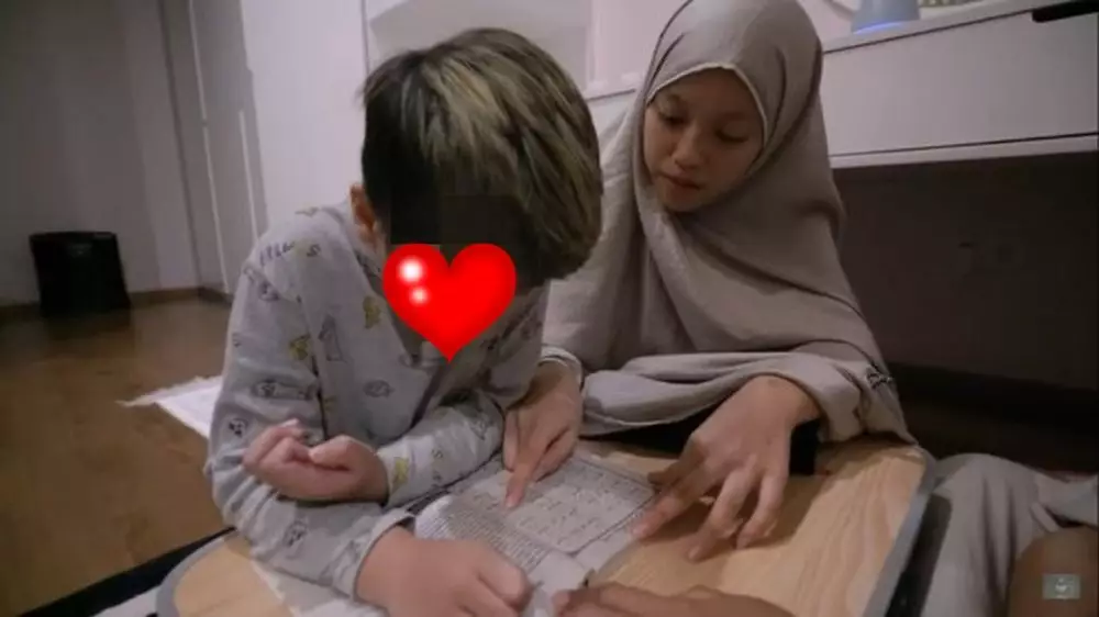 Laura putri sulung Nikita Mirzani berhijab © 2021 brilio.net