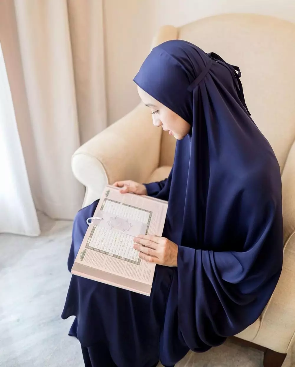 seleb yang menjual mukena di ramadan 2021 © 2021 brilio.net