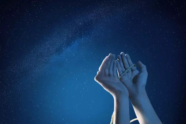 Doa dan tata cara mandi sebelum puasa Ramadan freepik.com