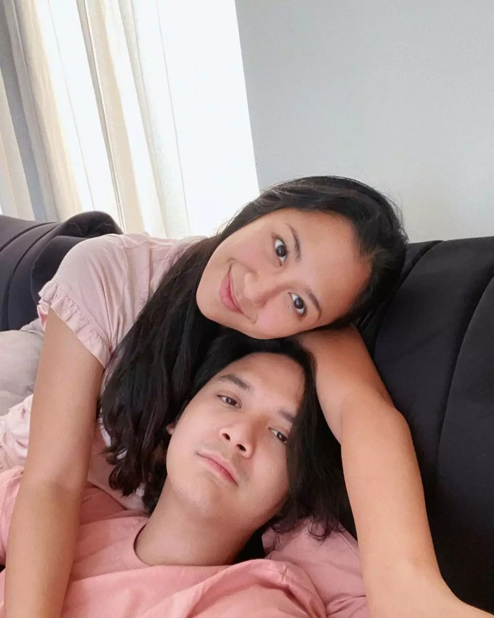 Seleb jalani Ramadhan 2021 sebagai pasangan suami istri  © Instagram