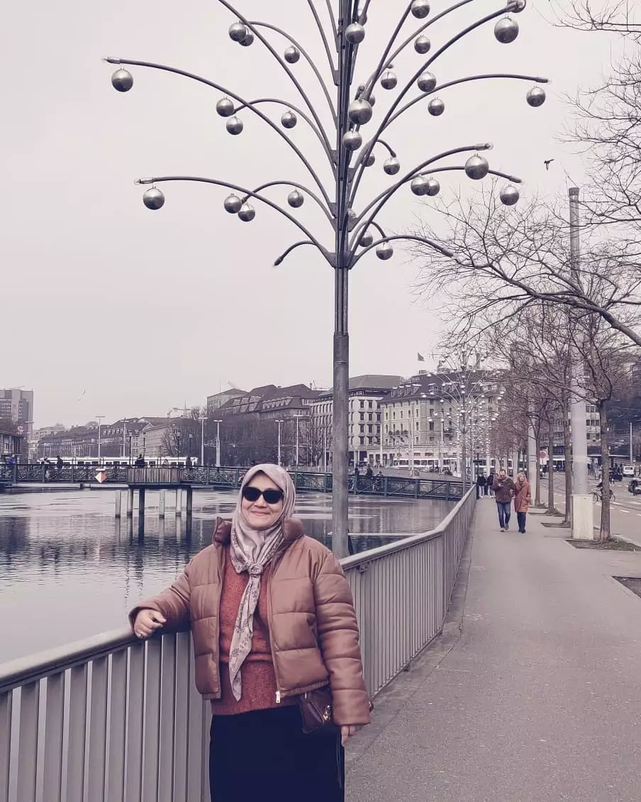 pesona ibu pesinetron © instagram