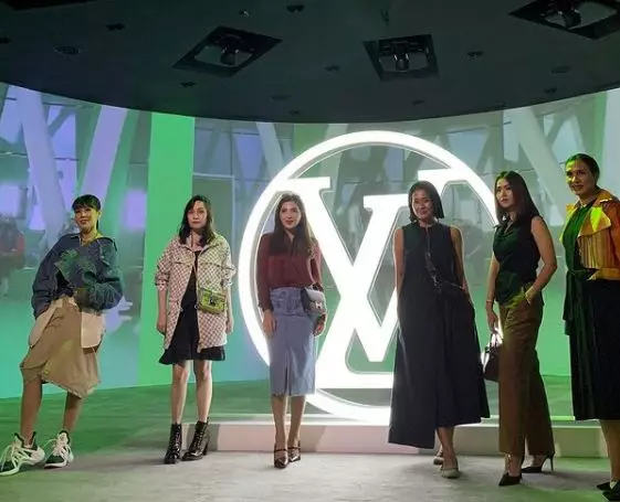 Potret Ashanty hadiri acara brand Louis Vuitton © berbagai sumber Potret Ashanty hadiri acara brand Louis Vuitton © berbagai sumber