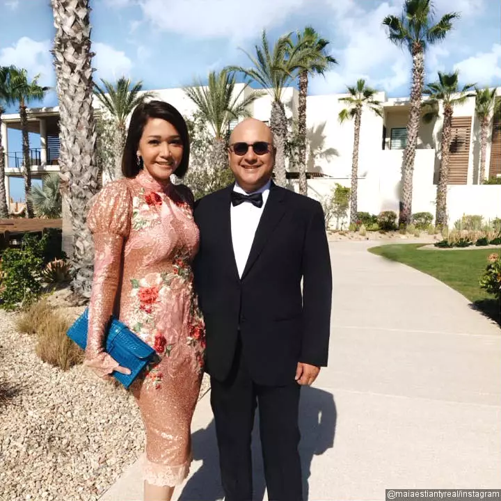 beda gaya Maia dan Mulan kondangan © 2021 brilio.net beda gaya Maia dan Mulan kondangan © 2021 brilio.net