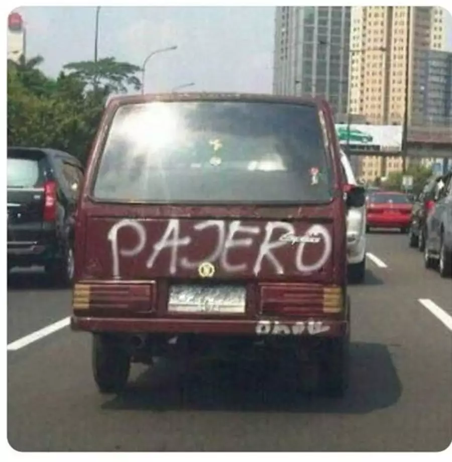 pelesetan merek kendaraan kocak © Berbagai Sumber