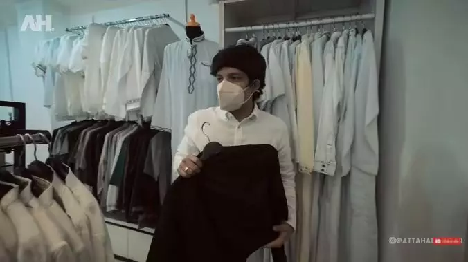 Atta & Aurel Hermansyah tarawih pertama © 2021 brilio.net Atta & Aurel Hermansyah tarawih pertama © 2021 brilio.net