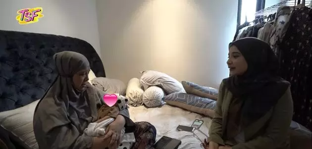 momen ibunda zaskia momong baby Ukkasya YouTube