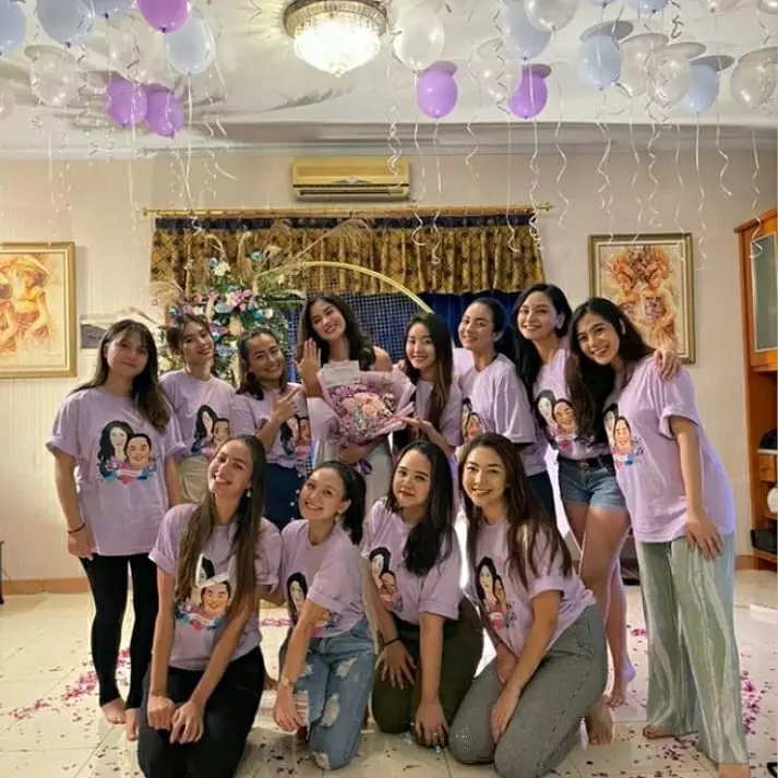 seleb di lamaran Ochi © 2021 brilio.net