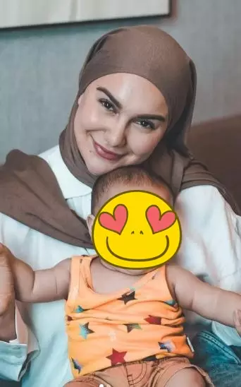 Seleb jalani puasa pertama sebagai ibu © berbagai sumber