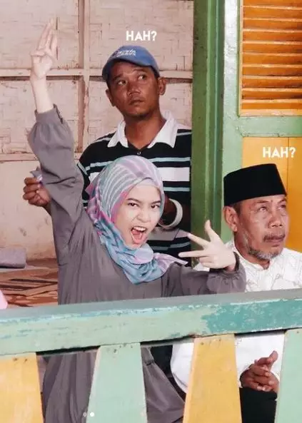 hanggin tampil beda kenakan hijab Instagram hanggin tampil beda kenakan hijab Instagram