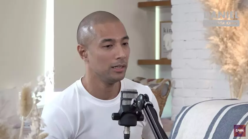 Seleb yang mantap menjadi mualaf dari berbagai sumber Seleb yang mantap menjadi mualaf dari berbagai sumber