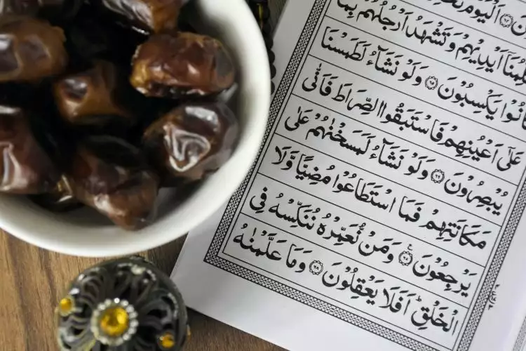 12 Keistimewaan bersedekah di bulan suci Ramadhan