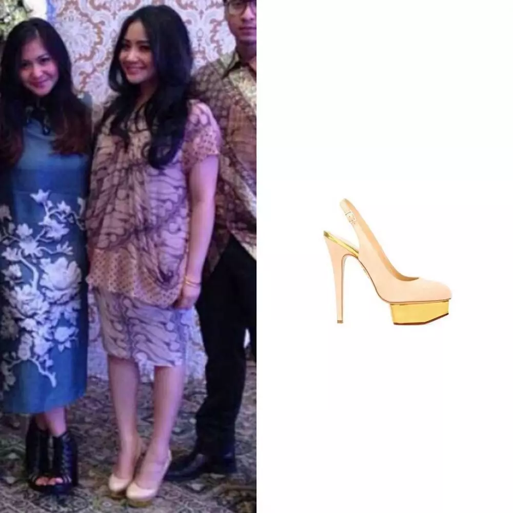 harga fashion kondangan Nagita © Instagram