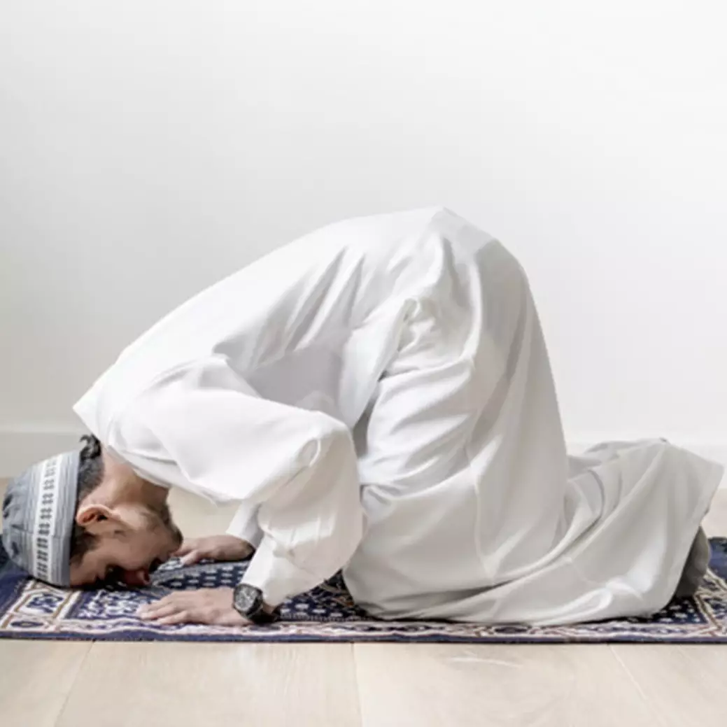 Bacaan doa tahiyat akhir, lengkap dengan artinya