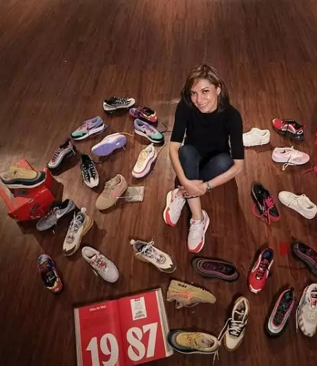 potret najwa shihab kenakan sneakers Instagram potret najwa shihab kenakan sneakers Instagram