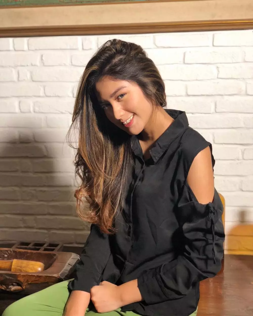 Pesona Ochi Rosdiana tanpa polesan makeup © 2021 brilio.net