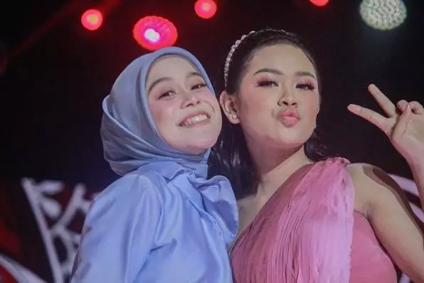 kebersamaan lesty dan meli Instagram kebersamaan lesty dan meli Instagram