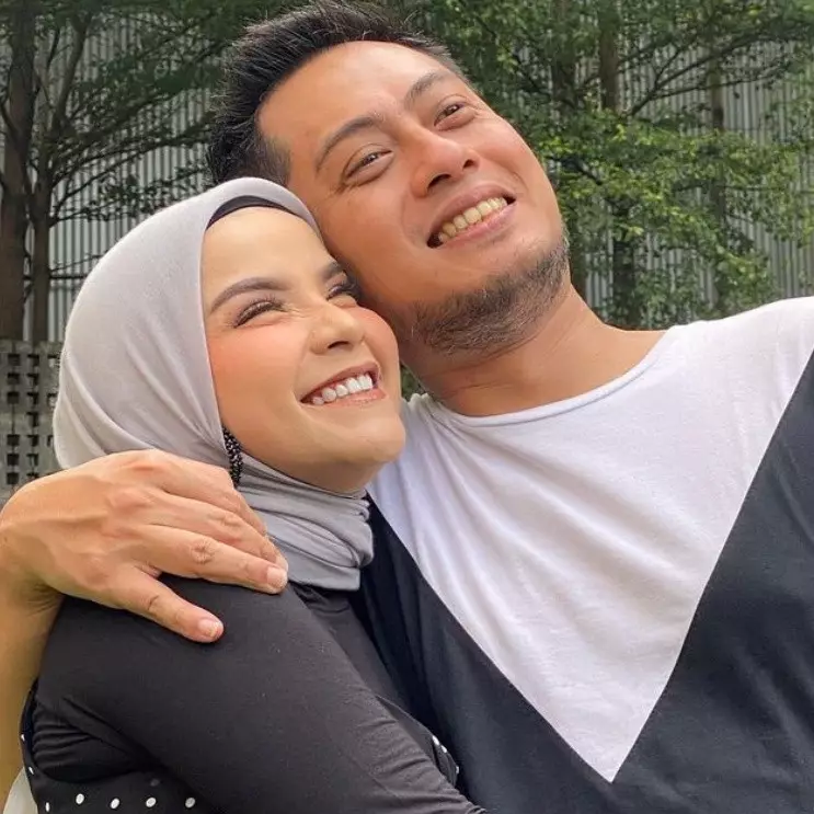 11 Tahun menikah, ini momen mesra Tasya Nurmedina dan Ferry Ardiansyah